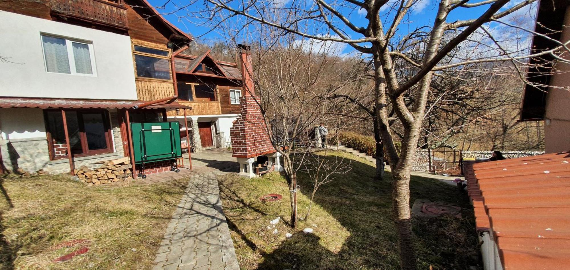 Villa Casa Colt De Rai Brezoi Exterior foto